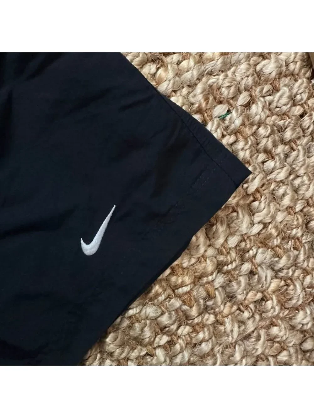 Nike NGR Solo Swoosh Black Athletic Shorts Mens Medium Drawstring Elastic Waist